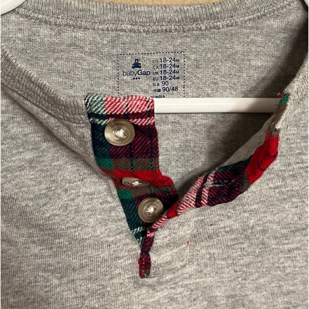 babyGap long-sleeve shirt